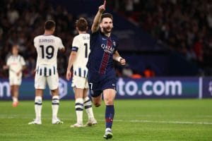 كفاراتسخيليا على رادار مانشستر يونايتد.. هل يُتمم الشياطين الحمر الصفقة في الصيف؟